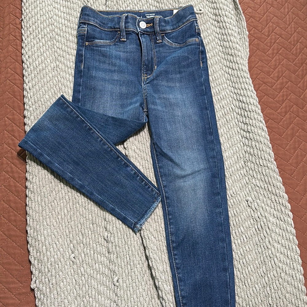 Girls size 7 Old Navy High rise jeans